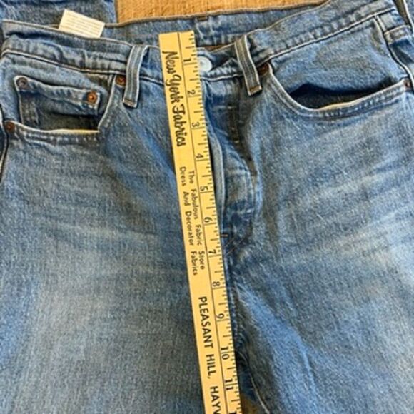Levi's Premium Women's 501 Jeans Size 28 x 30 Slim Leg Button Fly - Picture 6 of 12